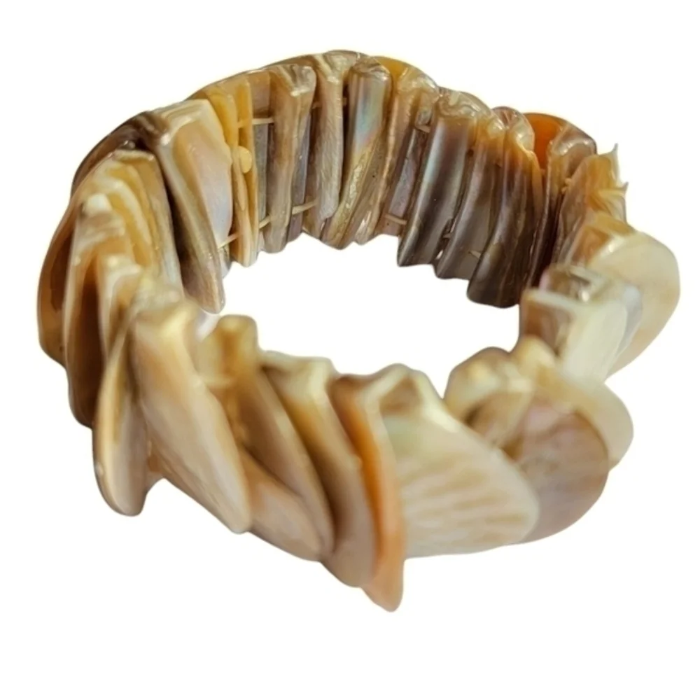 Coastal vibes real‎ shell disks stretch bracelet